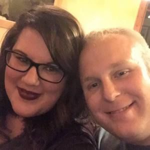 Meet your Posher, Sari